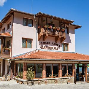 Family Hotel Panorama Чифлик Exterior photo