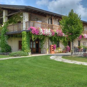 Гостьовий будинок Agriturismo Albafiorita Латізана Room photo