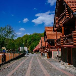 Готель Toursit Complex Polyana Kvasova Exterior photo