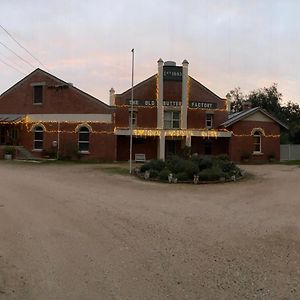 Bed and Breakfast The Old Butter Factory At Springhurst Estate Exterior photo