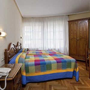 Готель Hostal Hispano Нахера Exterior photo