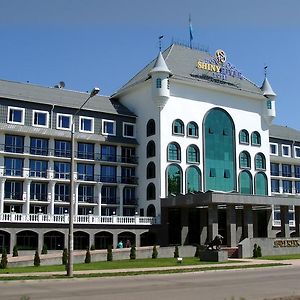 Shiny River Hotel Оскемен Exterior photo