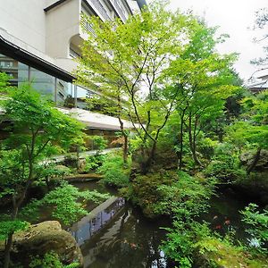 Senkeien Tsukioka Hotel Камінояма Exterior photo