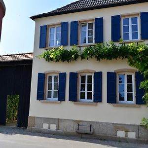 Готель Gaestehaus & Weingut Gehrig Weisenheim am Sand Exterior photo