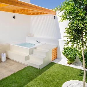 Ethos Luxury Home - Seaview Villa With Hot-Tub! Іраіон Exterior photo
