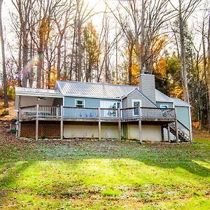 Evergreen Getaway Fire Pit And Wood Fireplace Таунсенд Exterior photo