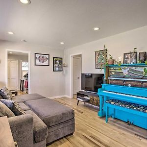 Centrally Located Arts District Hideout With Patio! Орора Exterior photo
