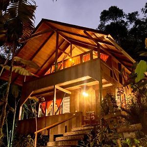 Casa Divina Eco Lodge Міндо Exterior photo