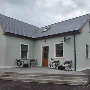 Вілла Murphy'S Irish Farmhouse Near Баллібаніон Exterior photo