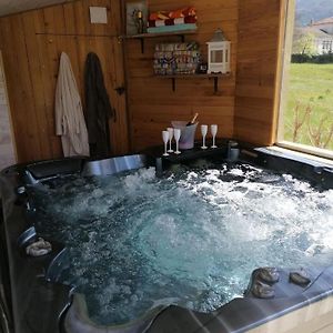 Bed and Breakfast Chambre Avec Jacuzzi Privatif "Le Pecher" Saillans  Exterior photo