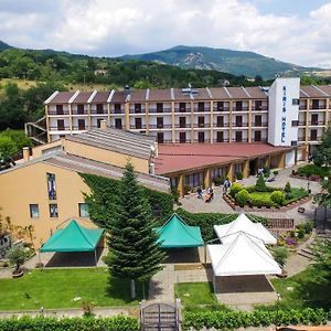 Hotel Kiris Віджано Exterior photo