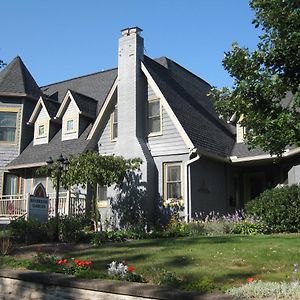 Riverside Gables Bed And Breakfast Berea Exterior photo