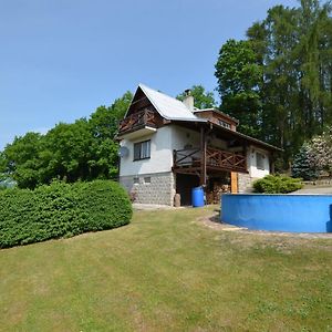 Вілла House With The Pool And Fenced Garden Hnanice  Exterior photo