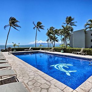 Oceanfront Condo With Pool And Grills In Molokai! Каунакакаї Exterior photo