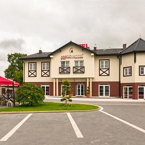 Amigo Hotel Сулеювек Exterior photo