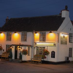 Bed and Breakfast The Wellington Heifer Норталлертон Exterior photo