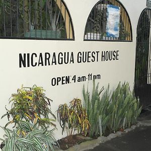 Hostal Nicaragua Guest House Манагуа Exterior photo