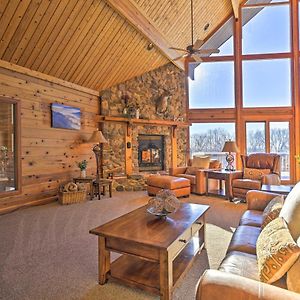 Lodge With Indoor Pool, Along Devils Lake Park Merrimac Exterior photo