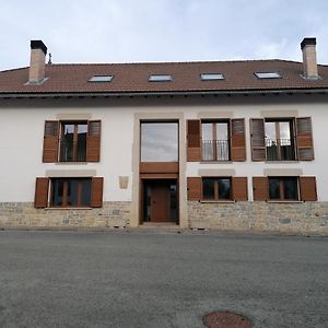 Готель Casa Patxikuzuria Espinal-Auzperri Exterior photo