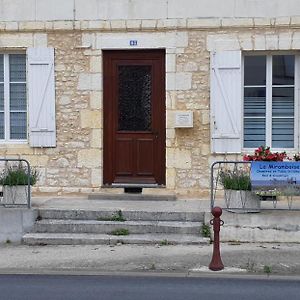 La Miramboise, Chambres Et Table D Hotes Мірамбо Exterior photo