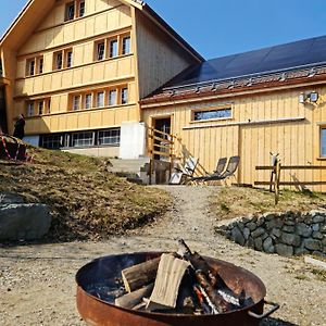 Апартаменти Grosses Ferienhaus Fuer Traumhafte Familienferien Im Appenzellerland Speicher Exterior photo