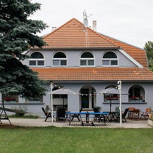 Bed and Breakfast Alle Bed & Breakfast Кестхей Exterior photo