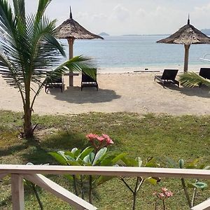 Готель Alam Karang Gili Gede Exterior photo