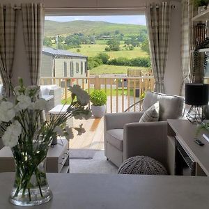 Beautiful 2-Bed Lodge Ribble Valley Клітеро Exterior photo