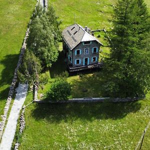 Bed and Breakfast Il Cortese К'єза-ін-Вальмаленко Exterior photo