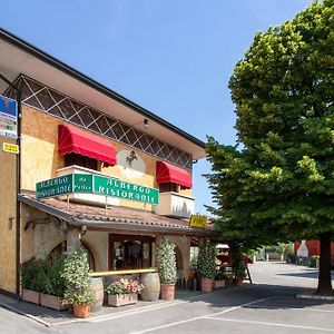 Albergo Ristorante Da Felice Loria Exterior photo