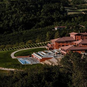 Готель Casa Di Langa Cerretto Langhe Exterior photo