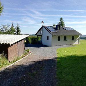 Вілла Ferienhaus Mit Ausblick Брілон Exterior photo