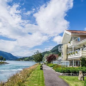 Hotel Loenfjord Лоен Exterior photo