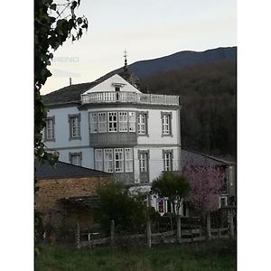 Готель Pension Casa Simon Тріакастела Exterior photo