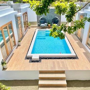 Moringa Resort - Studio B With Pool, Open Air Shared Shower Bath Віллемстад Exterior photo