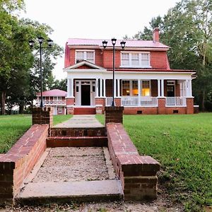 Готель Historic House On The Hill Tuskegee Exterior photo