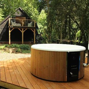 Апартаменти The Hive - Beautiful Studio With Amazing Hot Tub Cratfield Exterior photo