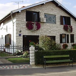 Rooms With A Parking Space Knezevi Vinogradi, Baranja - 15024 Exterior photo