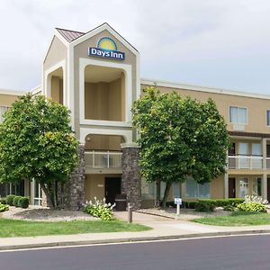 Days Inn By Wyndham Florence Cincinnati Area Exterior photo