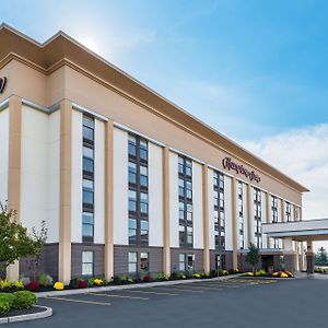 Hampton Inn Buffalo-Airport Galleria Mall Чіктоваґа Exterior photo