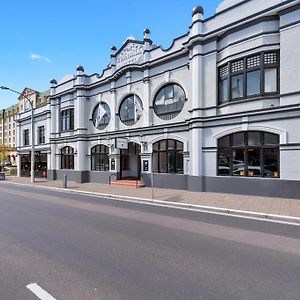 The Cornwall Historic Hotel Лонсестон Exterior photo