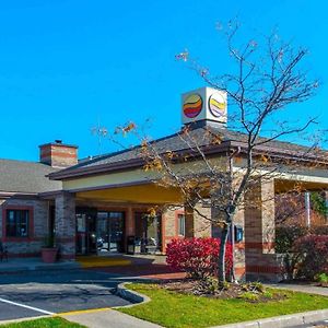 Comfort Inn & Suites Ері Exterior photo