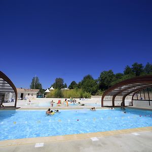 Готель Terres De France - Les Hameaux Des Lacs Monclar-de-Quercy Exterior photo