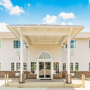 Готель Super 8 By Wyndham Platte City Kansas City Area Exterior photo