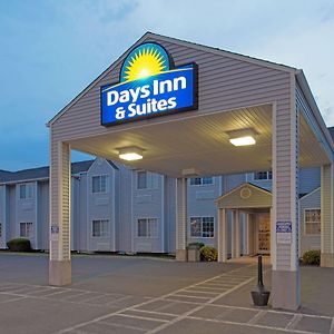 Days Inn & Suites By Wyndham Spokane Airport Ейрвей-Гайтс Exterior photo