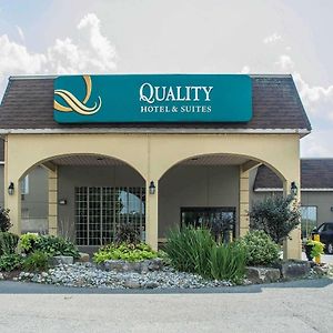 Quality Hotel & Suites Вудсток Exterior photo