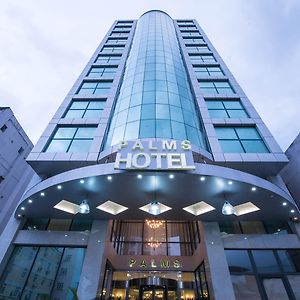 Palms Hotel Катр-Борн Exterior photo