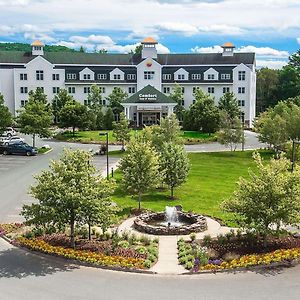 Comfort Inn & Suites Near Burke Mountain Сент-Джонсбері Exterior photo