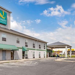 Quality Inn & Suites South Обец Exterior photo