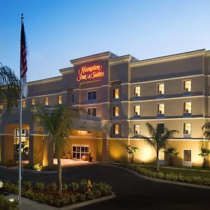 Hampton Inn & Suites Лейк-Уейлс Exterior photo